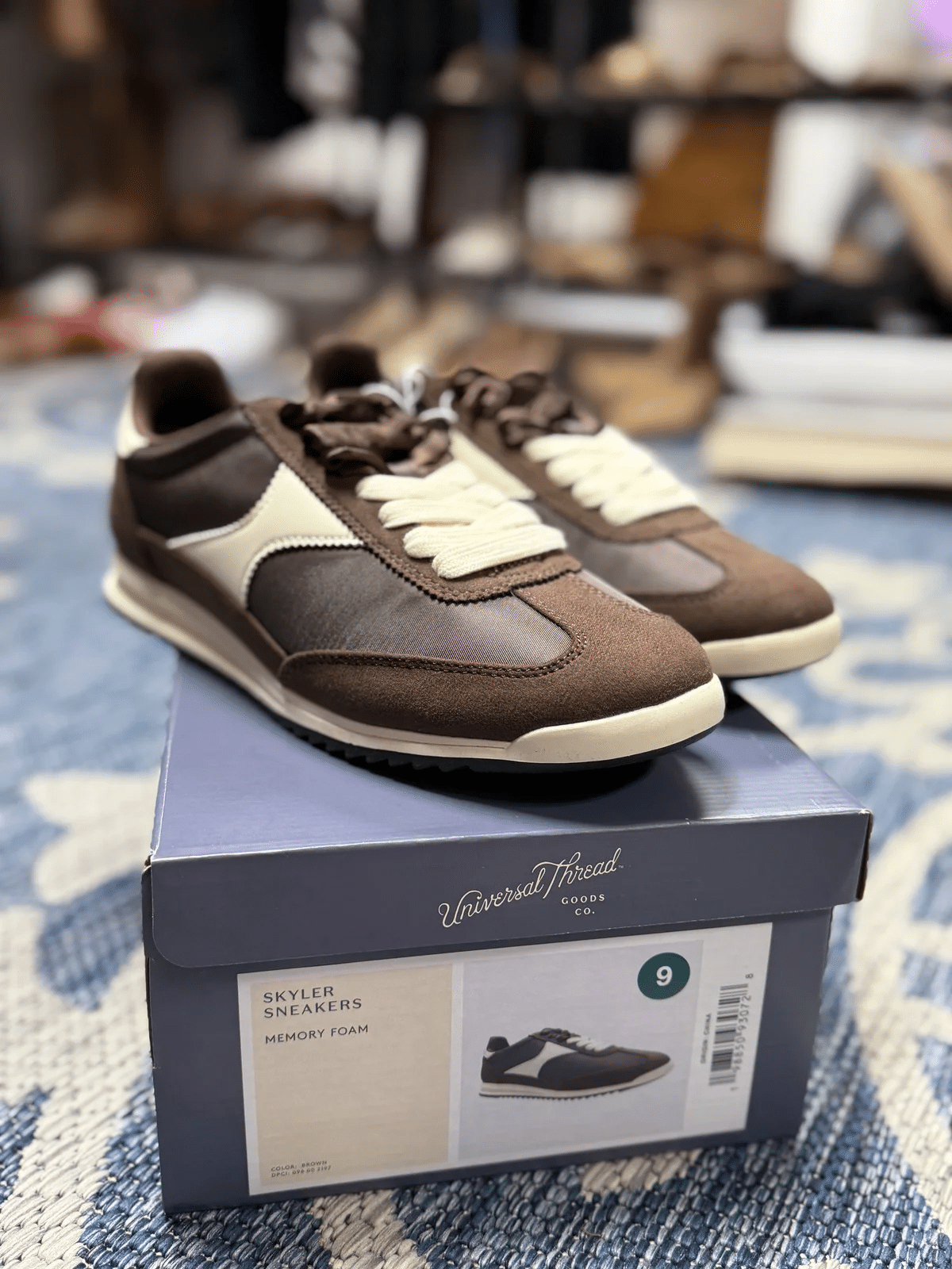 CASUAL EVERYDAY SNEAKER MEMORY FOAM COMFORTABLE FALL SHOES