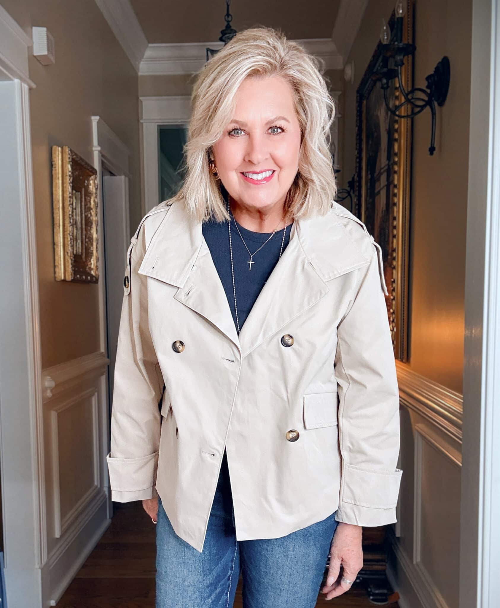 Tania wearing a navy tee with a light weight cropped trench jacket from Amazon