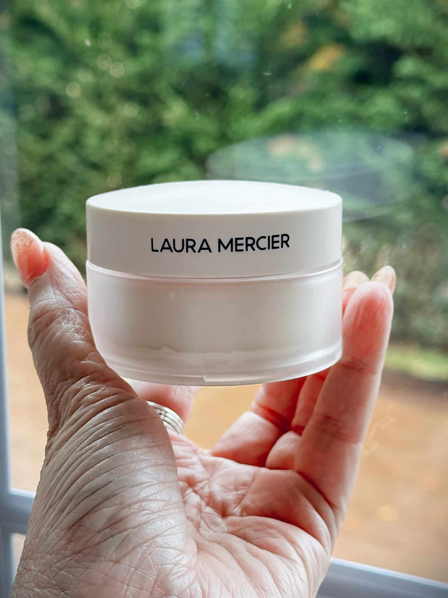 Laura Mercier Setting Powder - Allure Best Of Beauty Winner 2025
