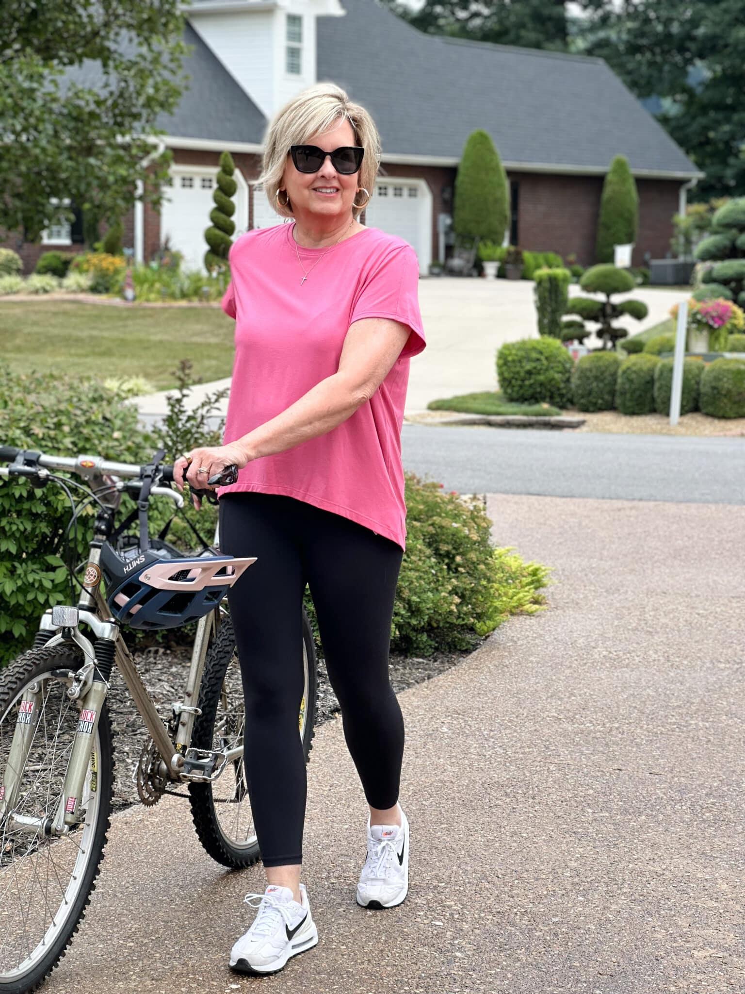 Athleta Leggings Review for Women Over 50 tania stephens 50 is not old fashion blogger  salutation