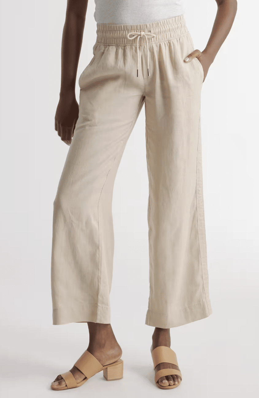 Breezy Quince linen wide leg pants for a coastal chic outfit.
