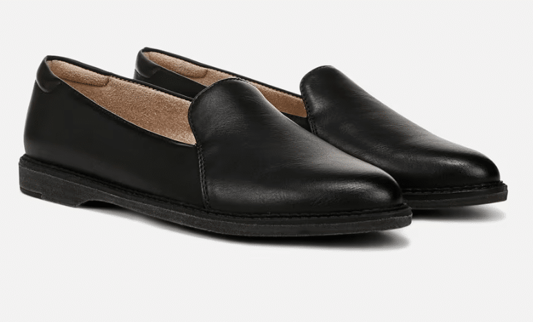 The Best Shoes to Wear When You’ll Be on Your Feet All Day (But Still Want to Look Cute) tania stephens 50 is not old fashion blogger slip on