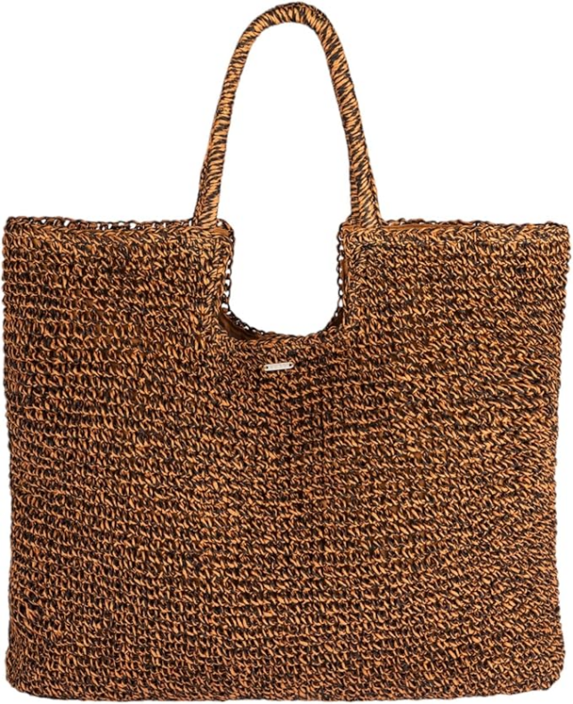 A RAFFIA STRAW BEACH TOTE BAG